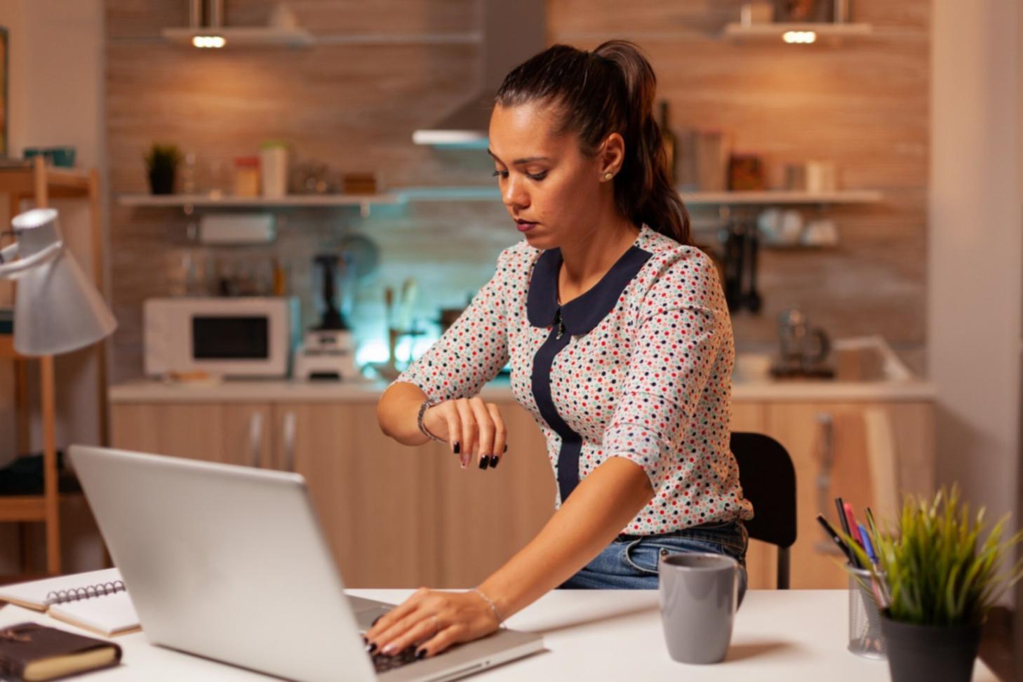 Students reviewing financial documents during practical analysis session